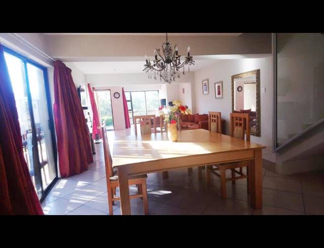3 BEDROOM APARTMENT RENTED IN SUMMERSTRAND